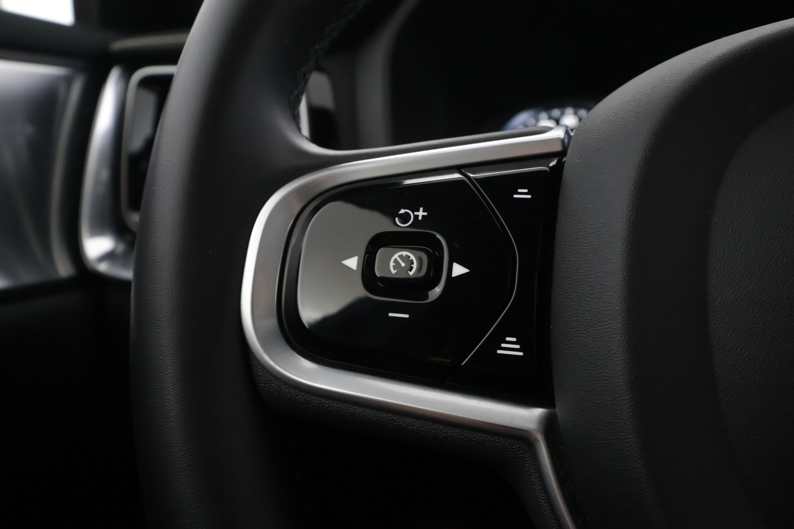 VOLVO S60 2022