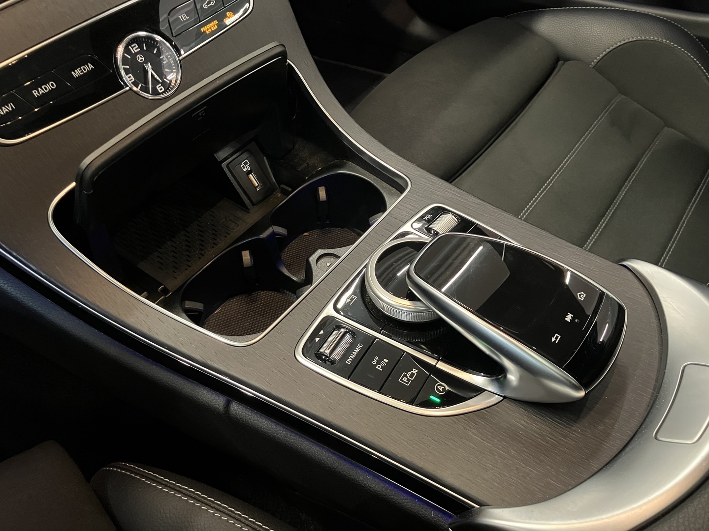 MERCEDES-BENZ C 2020