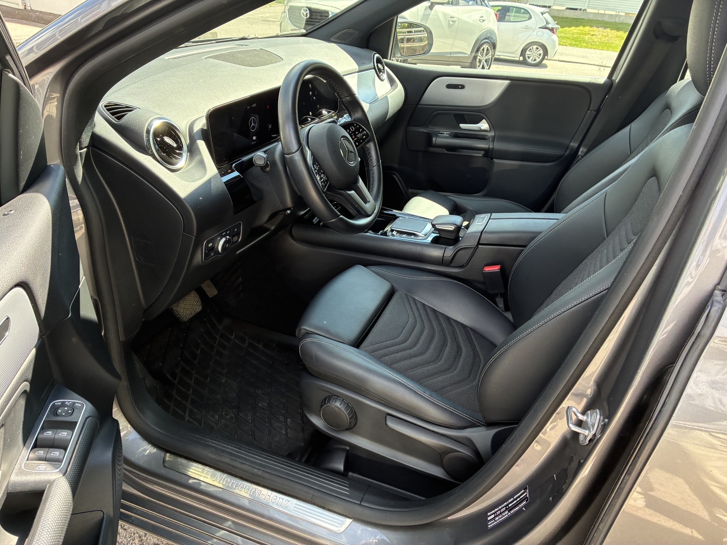 MERCEDES-BENZ B 2021