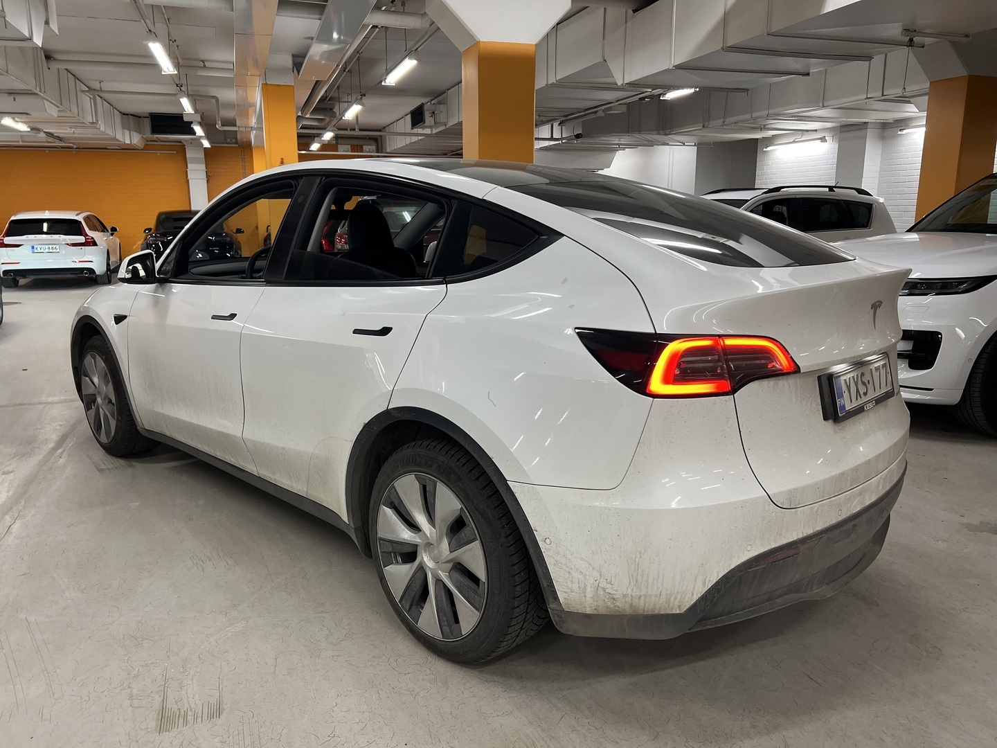TESLA Model Y 2022