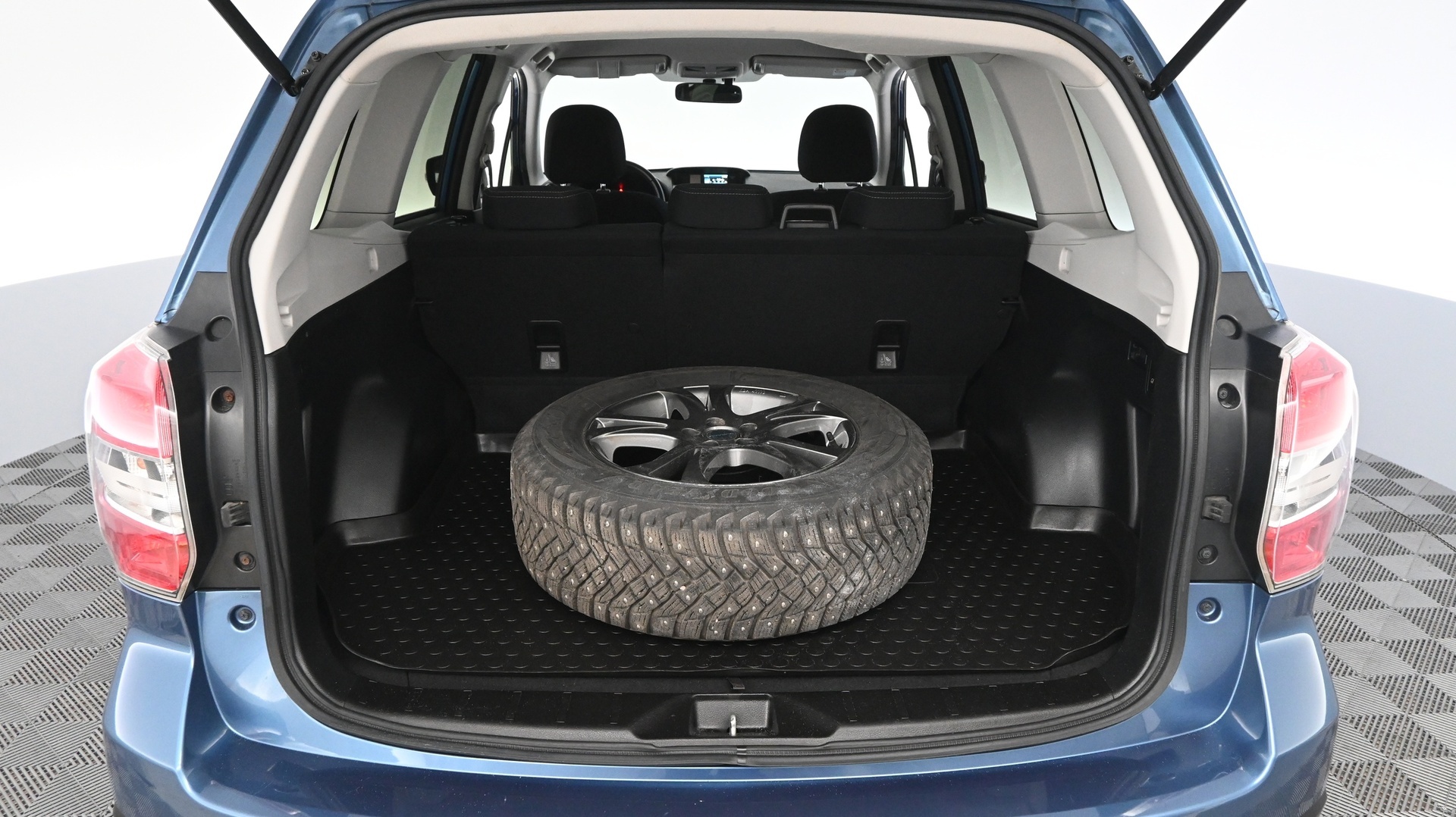 SUBARU Forester 2014