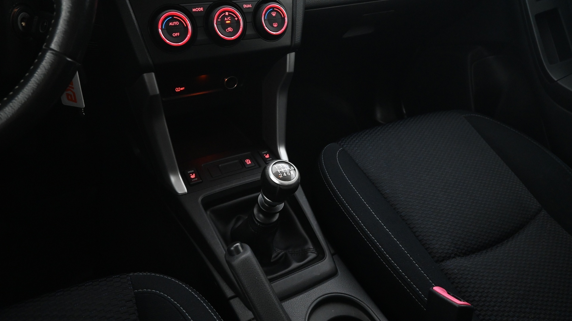 SUBARU Forester 2014