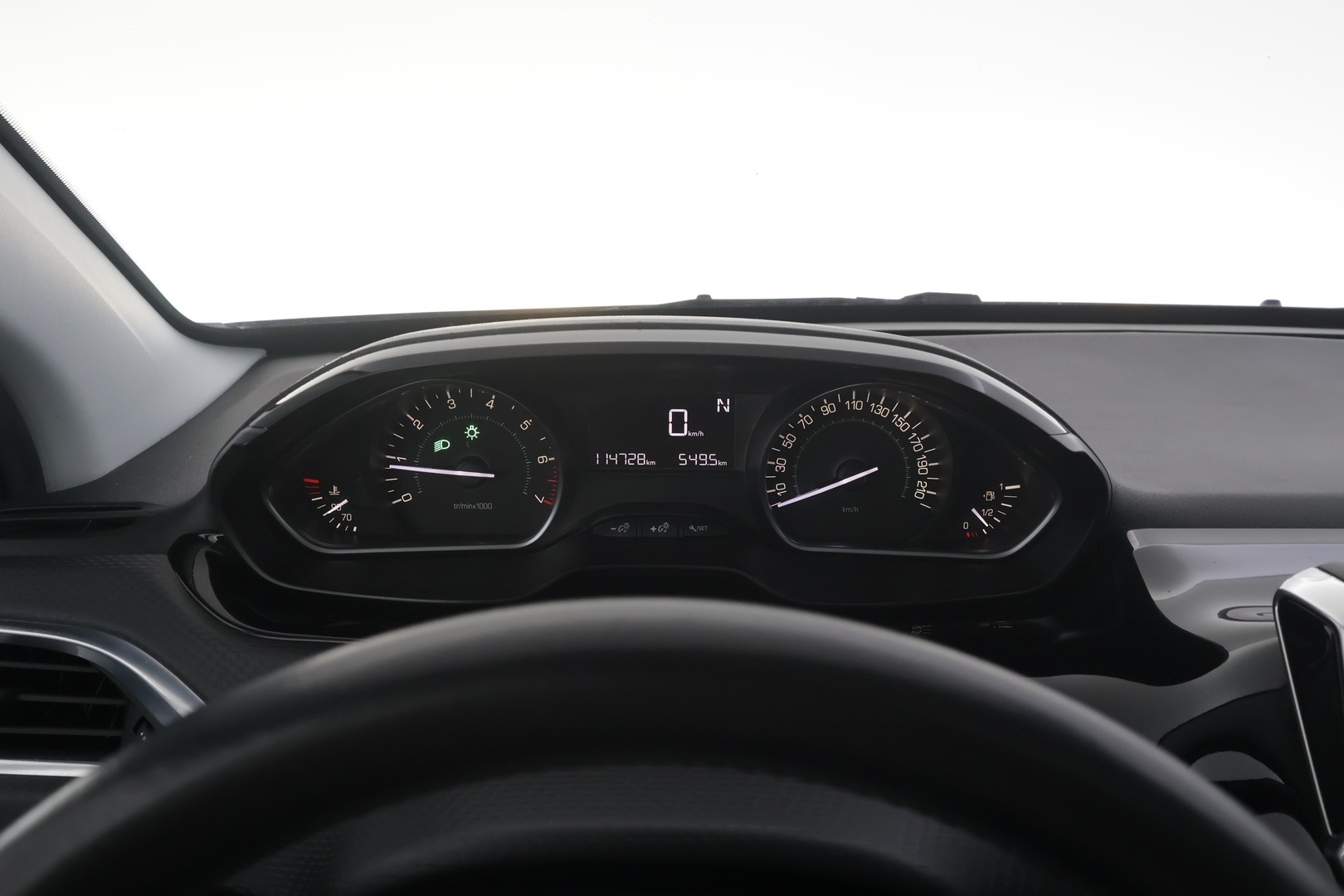 PEUGEOT 2008 2016