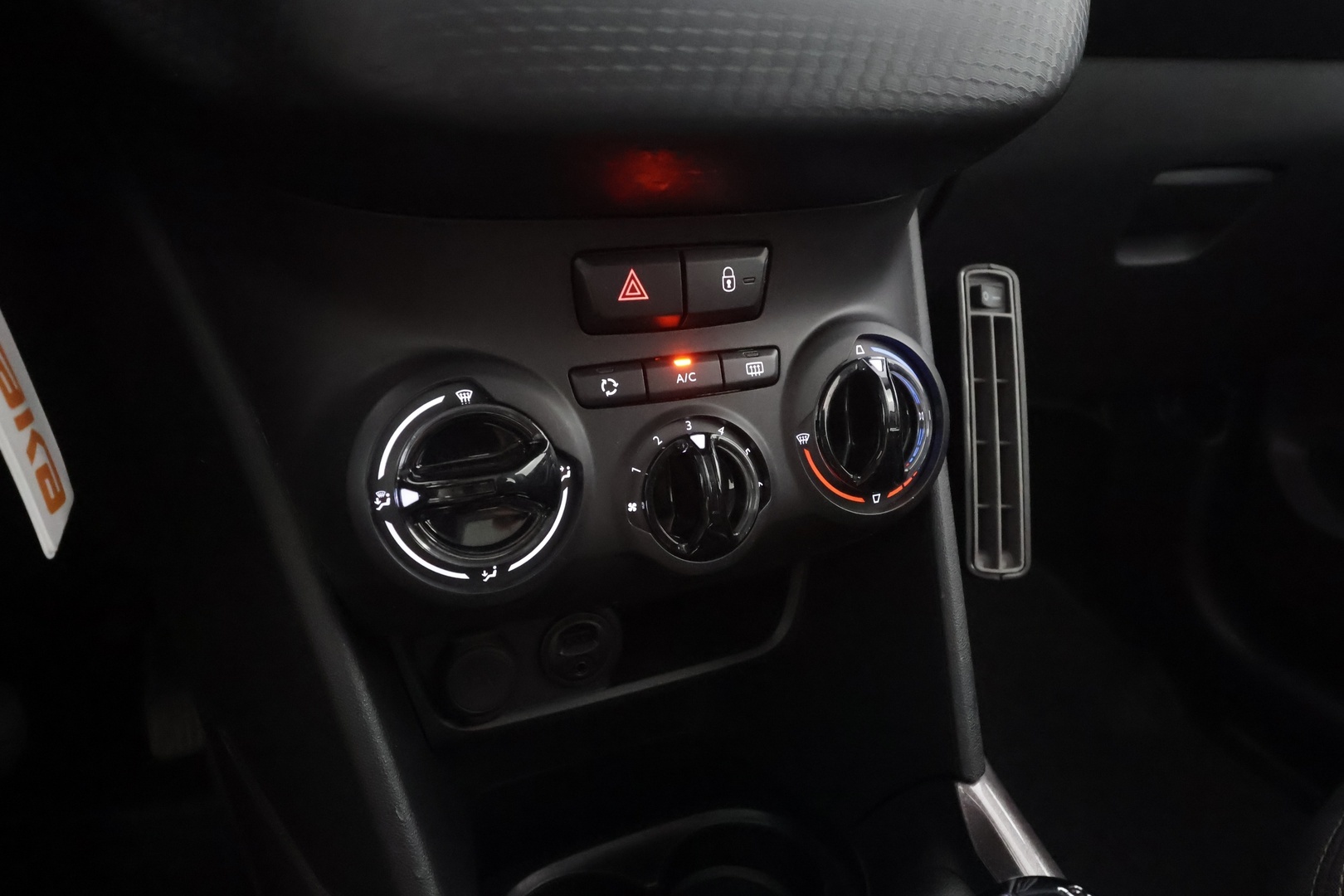 PEUGEOT 2008 2016