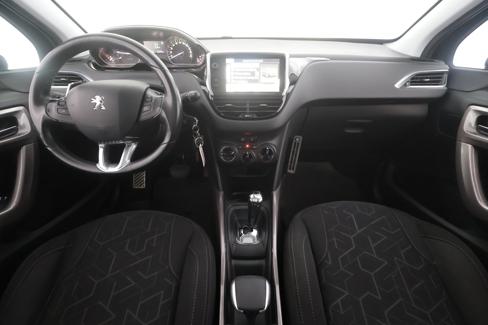 PEUGEOT 2008 2016