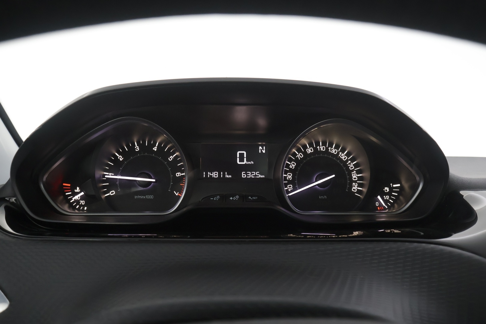 PEUGEOT 2008 2016
