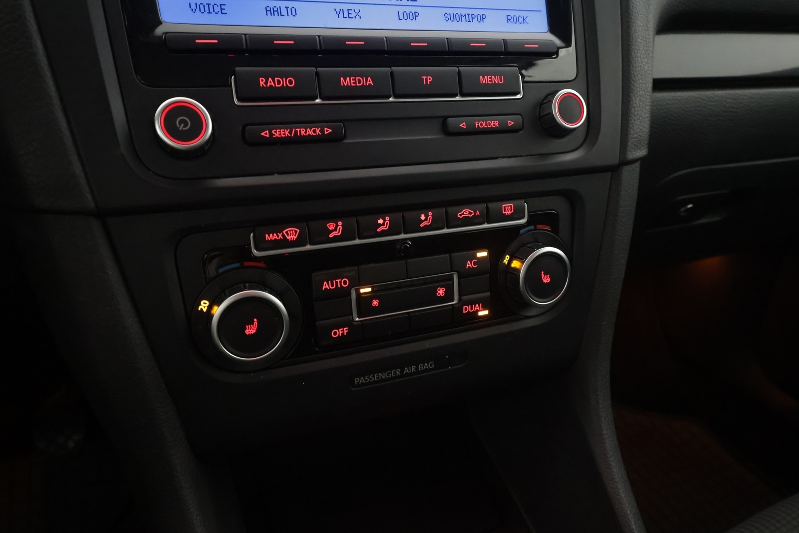 VOLKSWAGEN Golf 2010