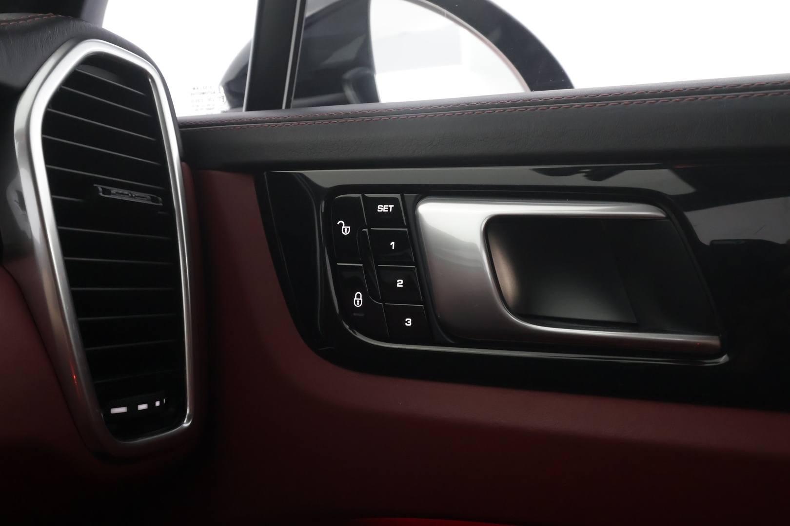 PORSCHE Cayenne 2019