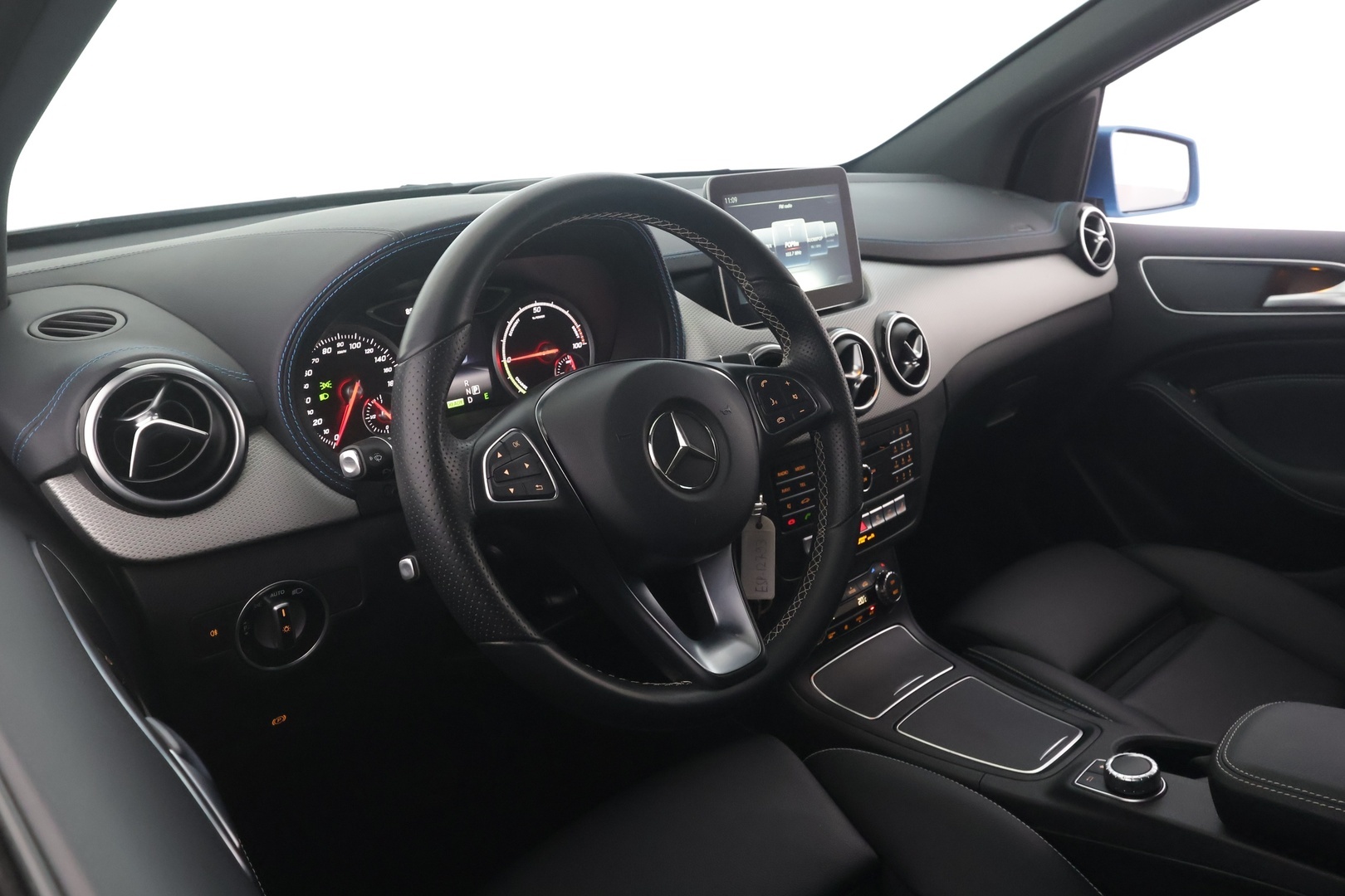 MERCEDES-BENZ B 2017