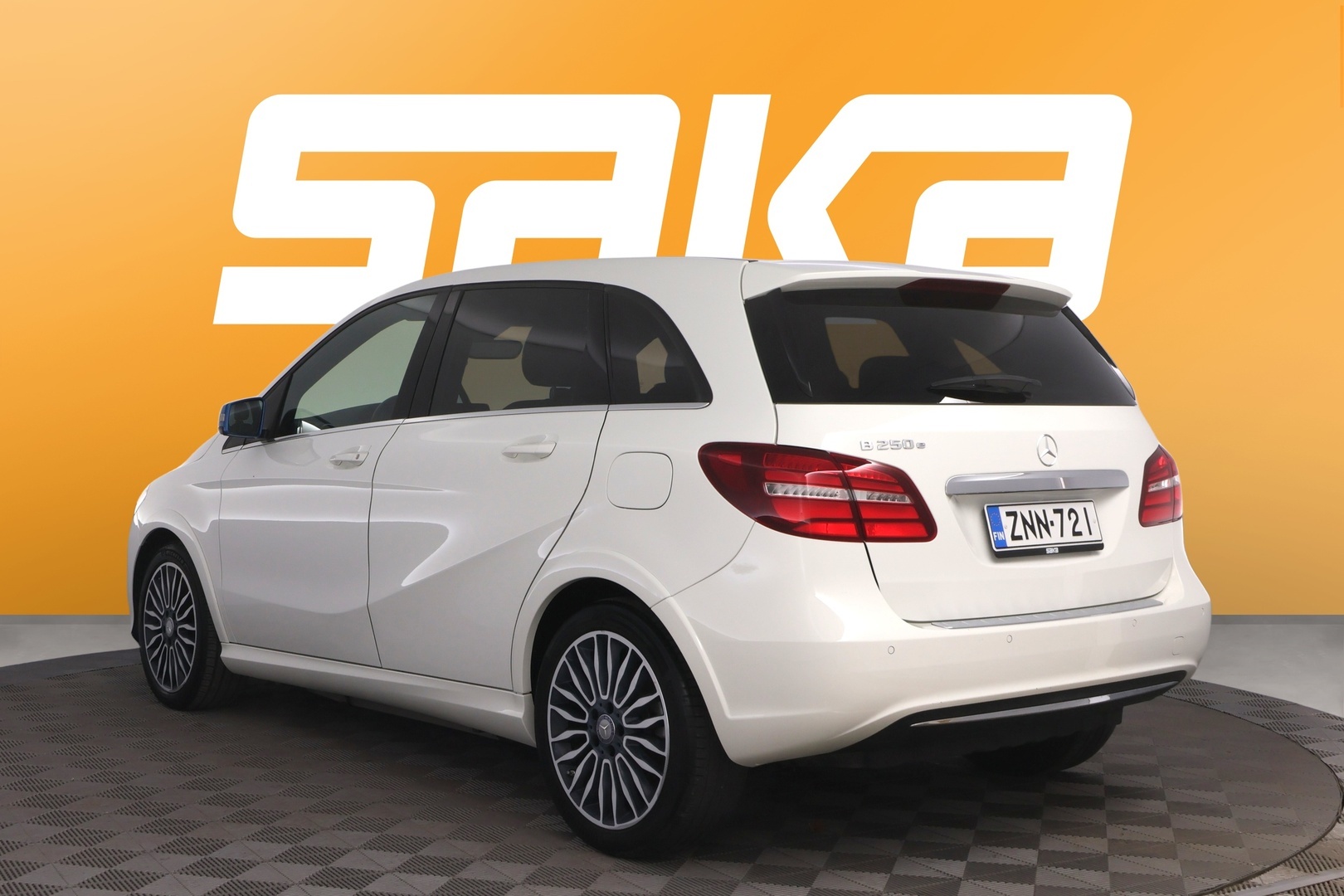 MERCEDES-BENZ B 2017