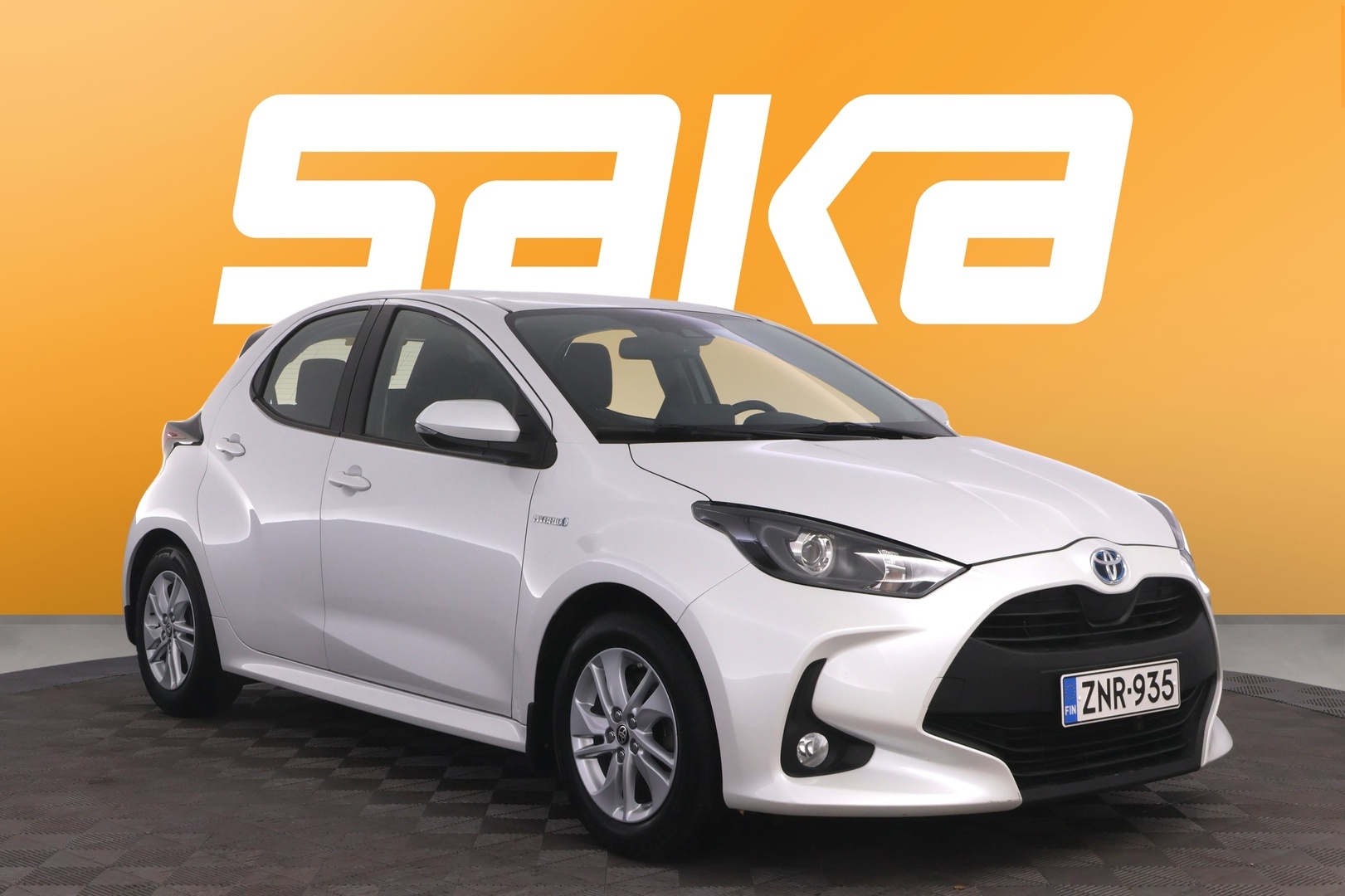 TOYOTA Yaris 2021