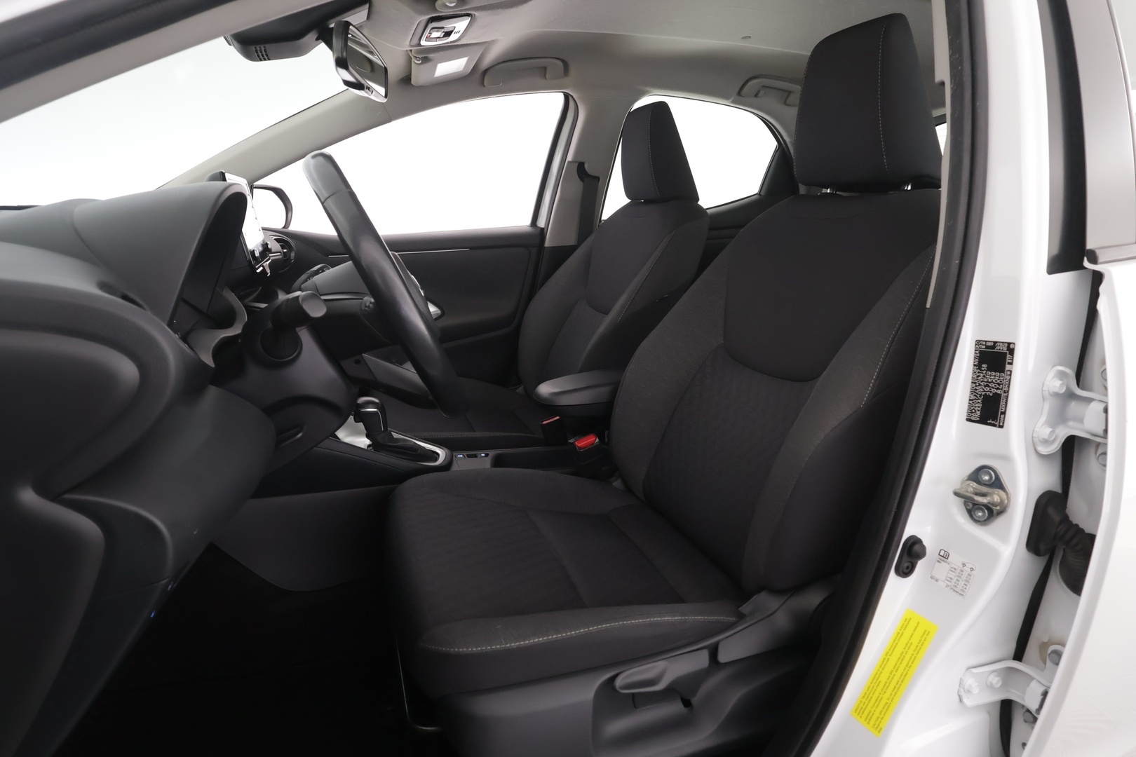 TOYOTA Yaris 2021