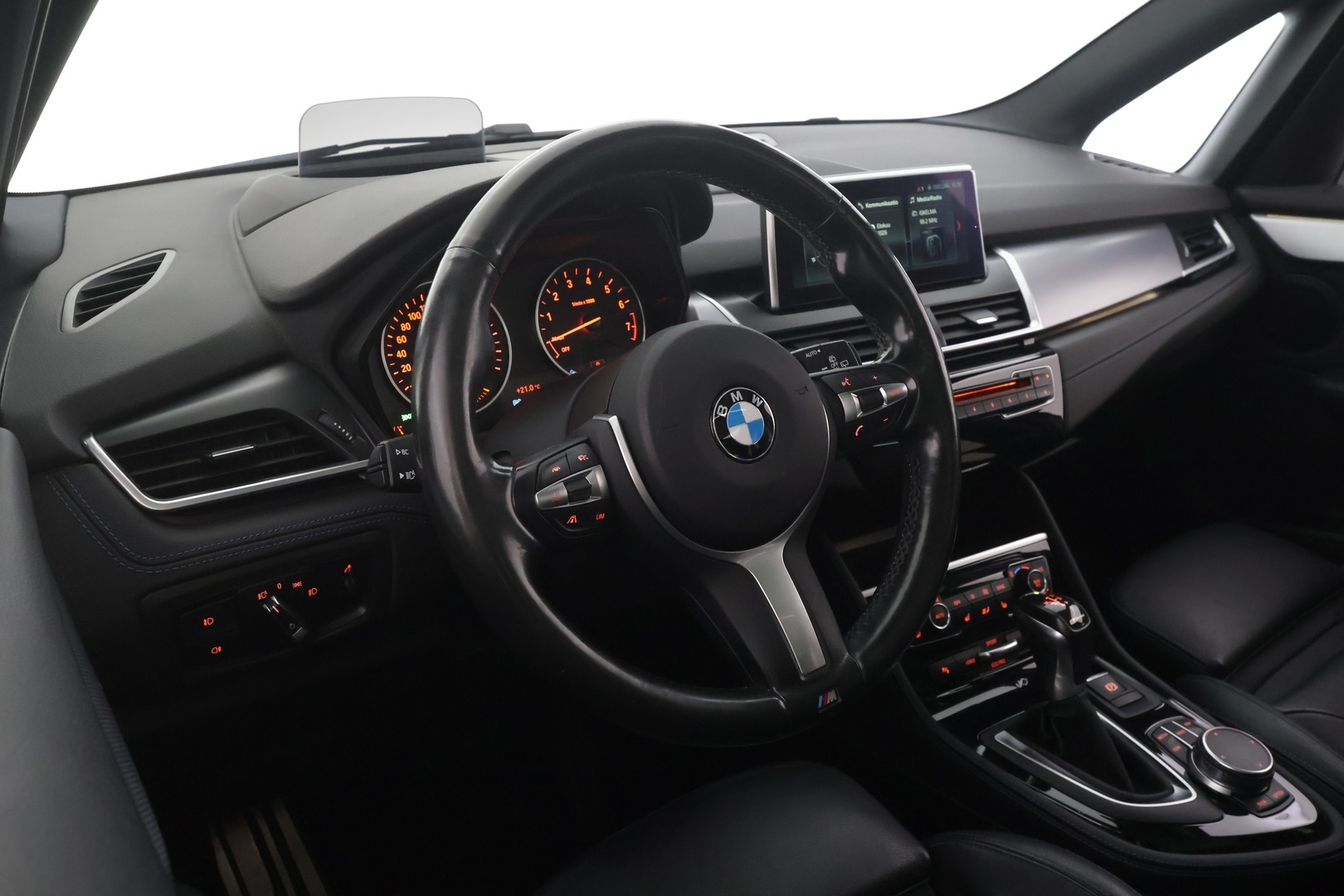 BMW 225 2018