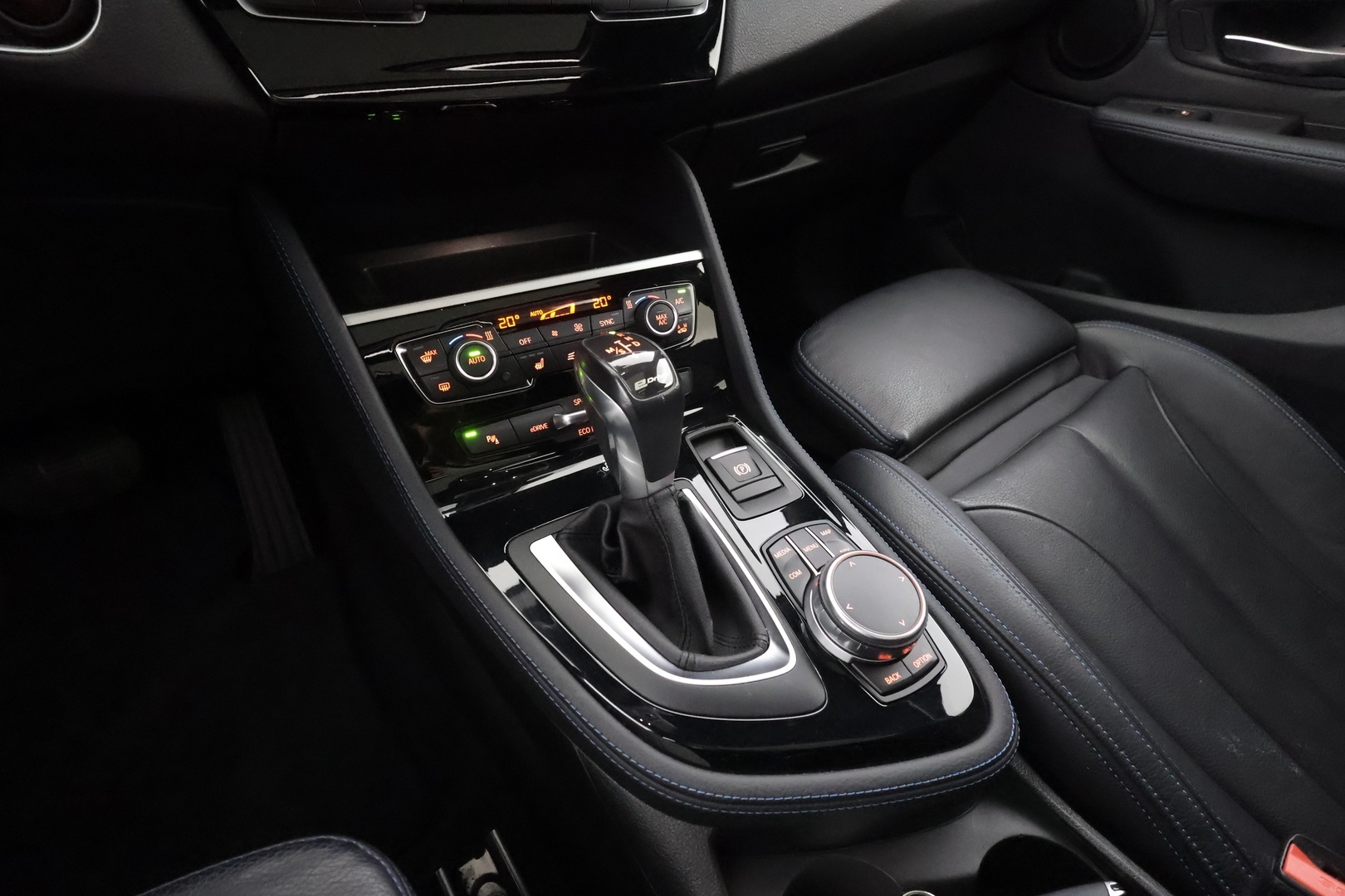 BMW 225 2018