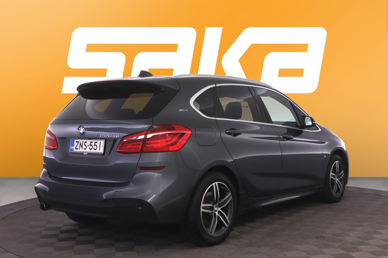 BMW 225 2018