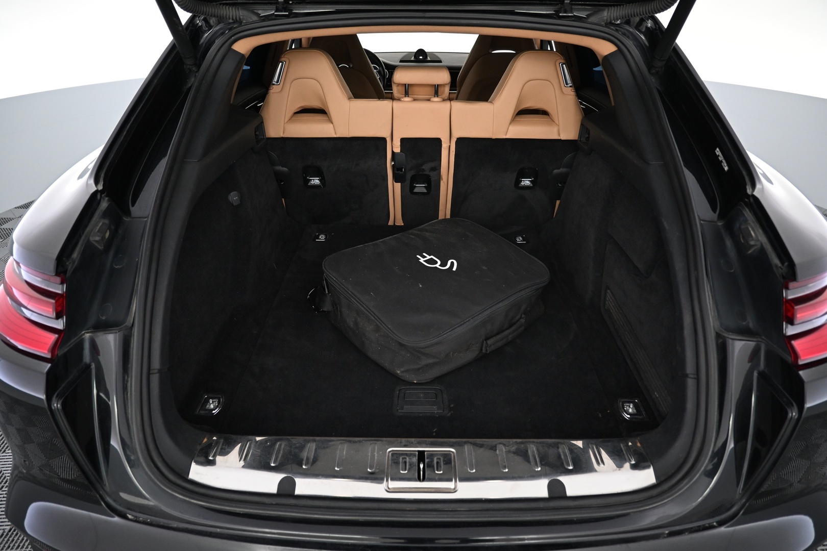 PORSCHE Panamera 2018