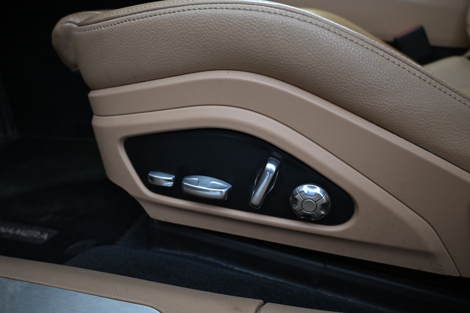 PORSCHE Panamera 2018