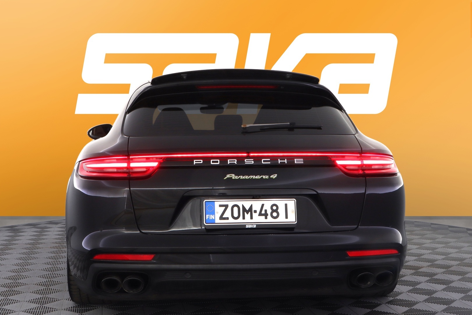 PORSCHE Panamera 2018