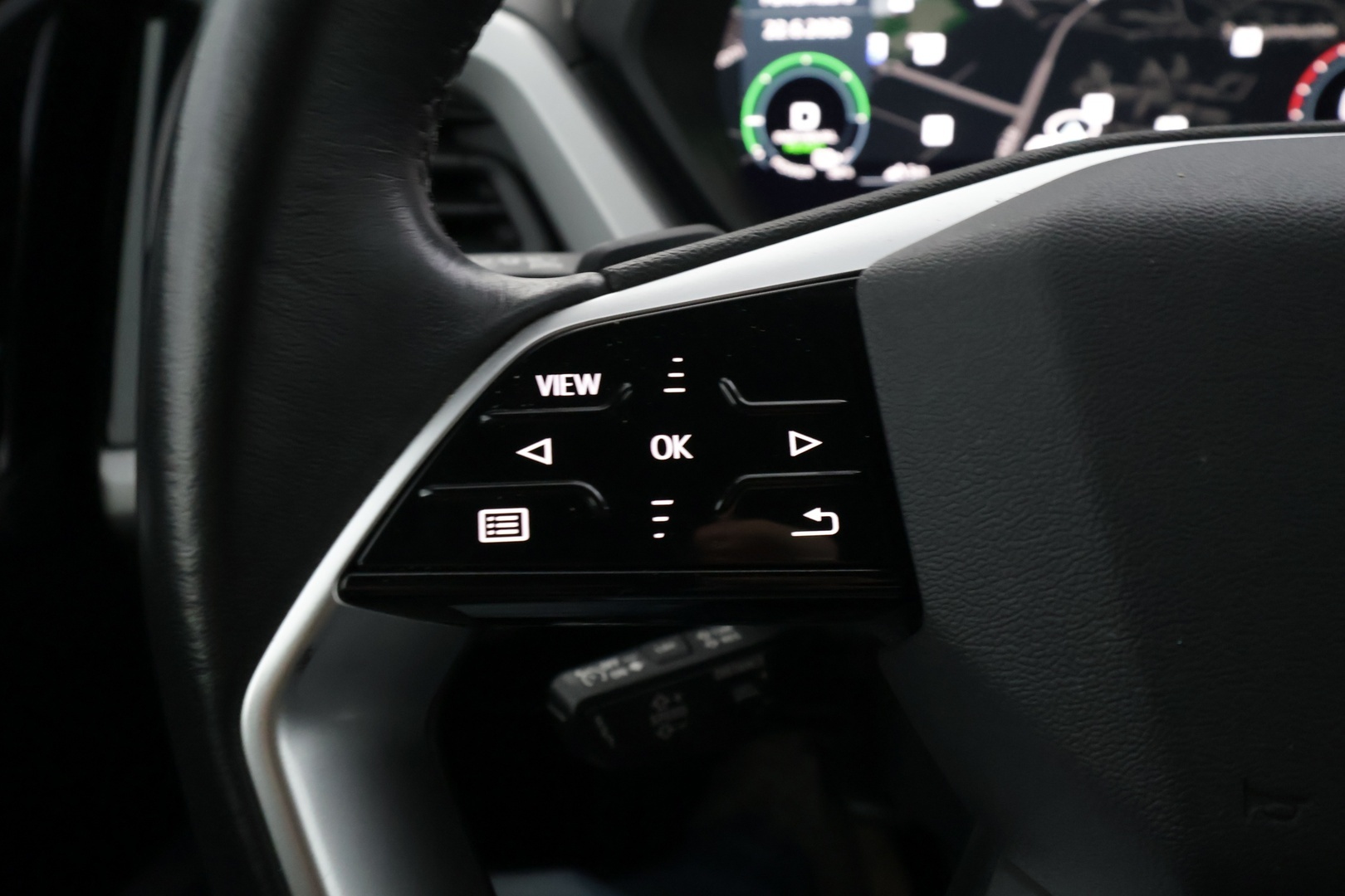 AUDI Q4 e-tron 2023