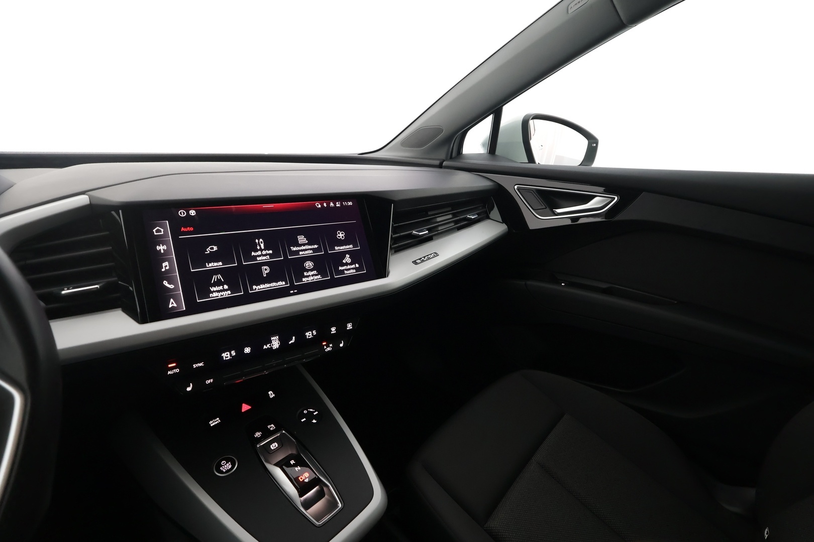 AUDI Q4 e-tron 2023