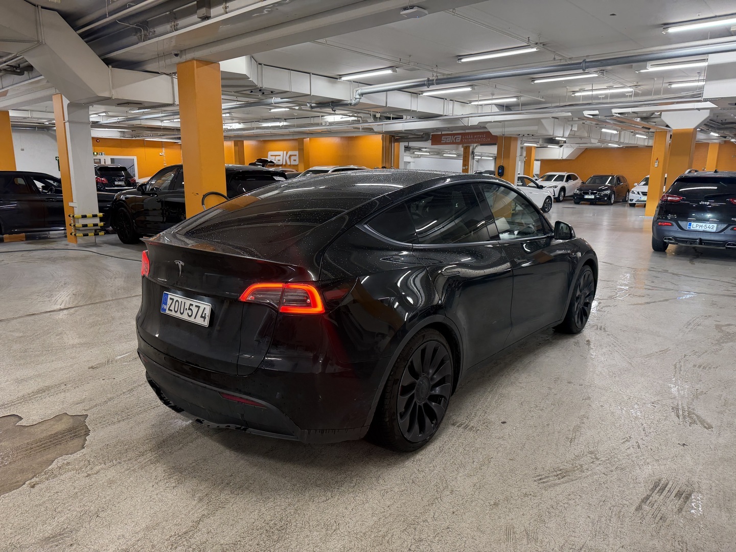 TESLA Model Y 2023
