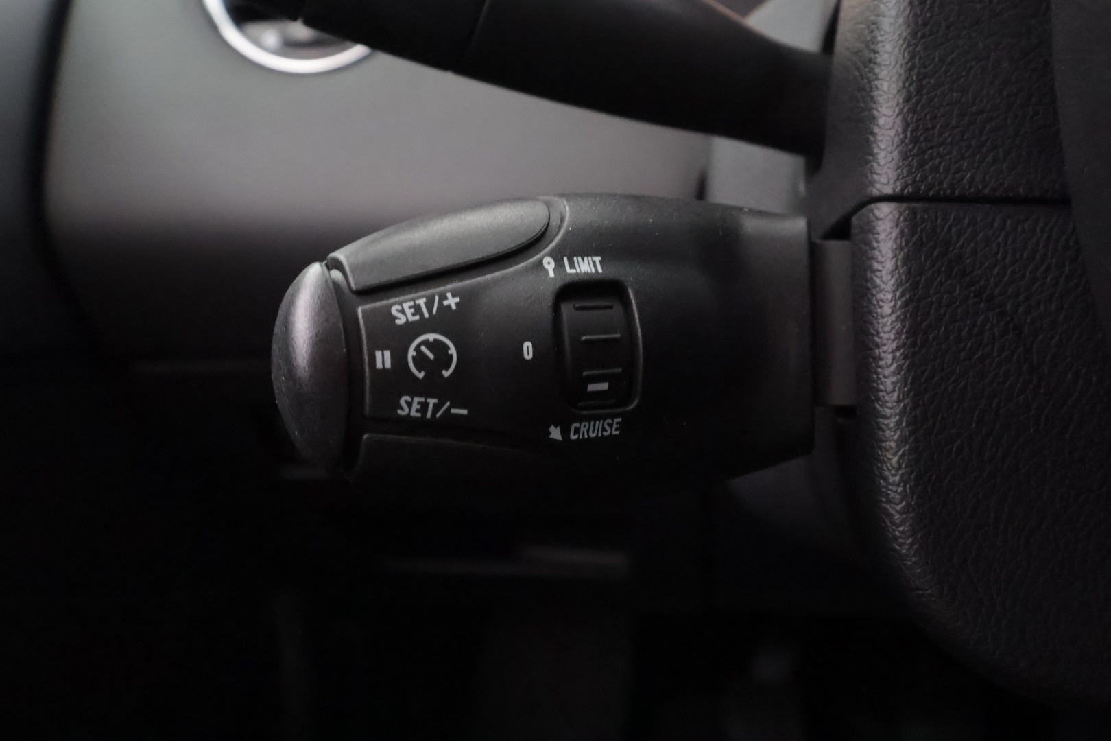 PEUGEOT 308 2012