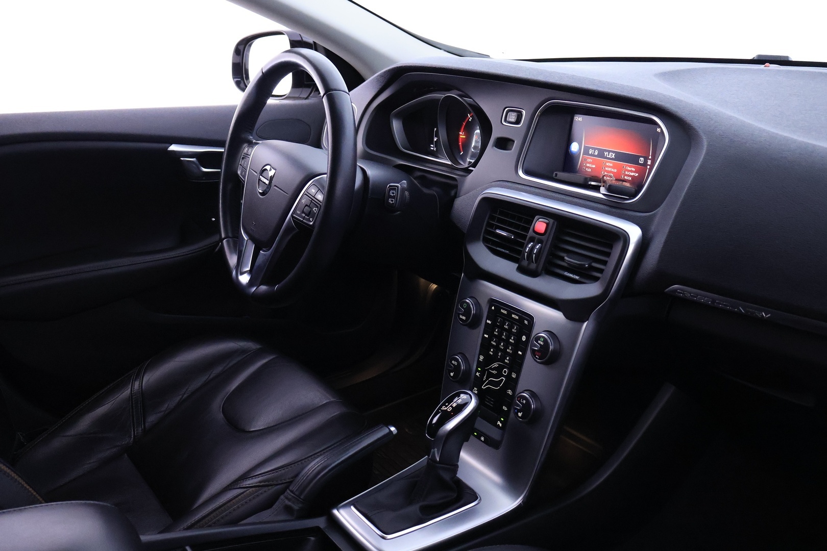 VOLVO V40 Cross Country 2018