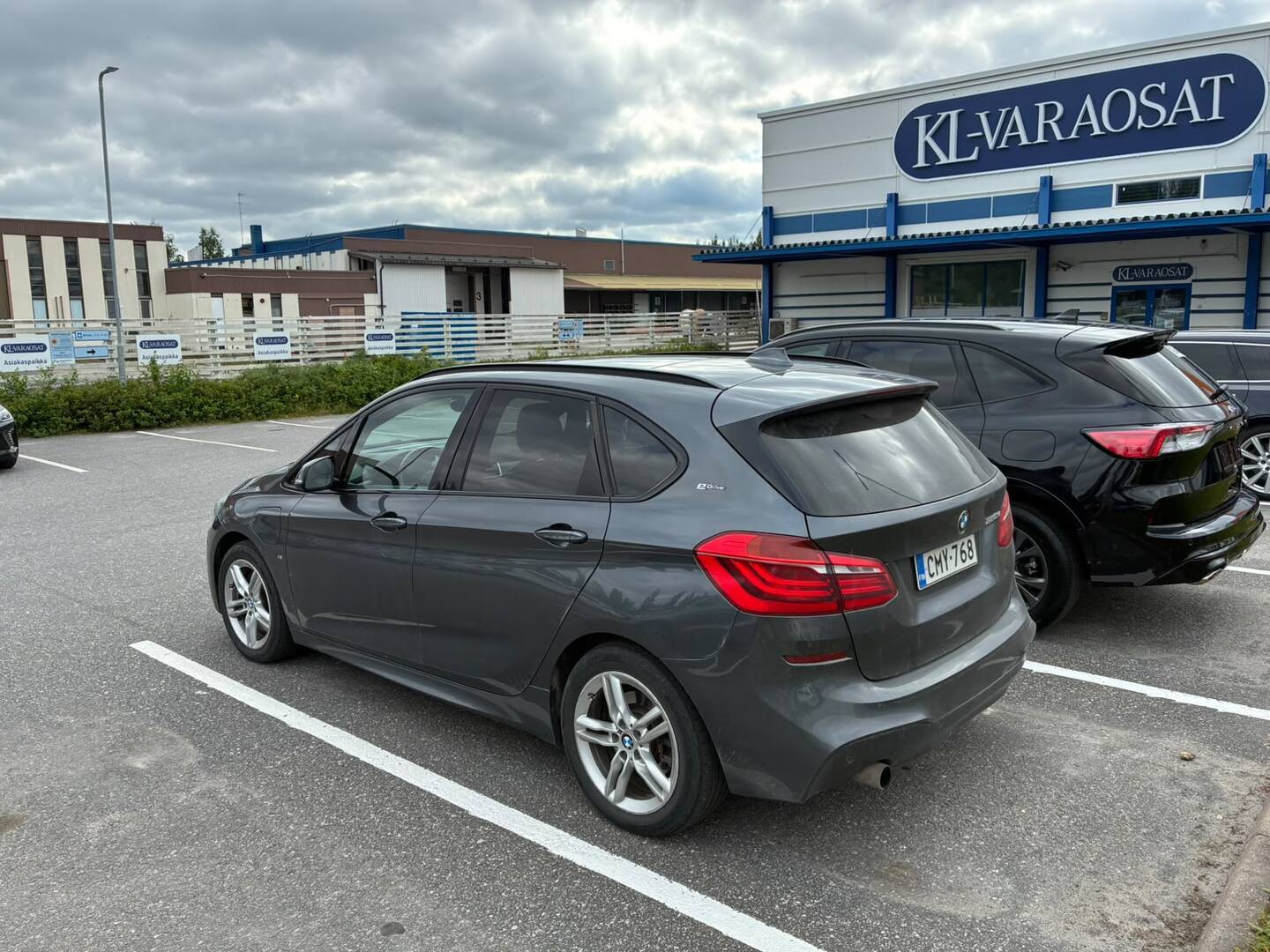 BMW 225 2016