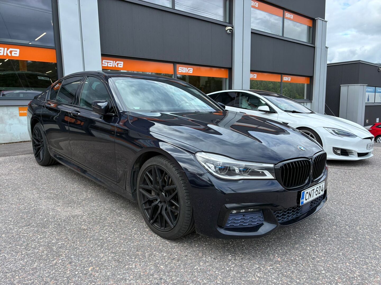 BMW 740 2016
