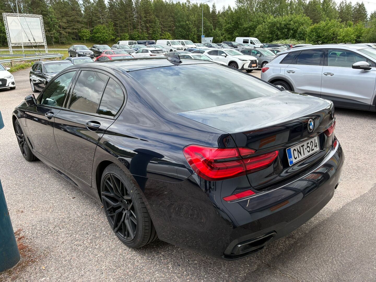 BMW 740 2016