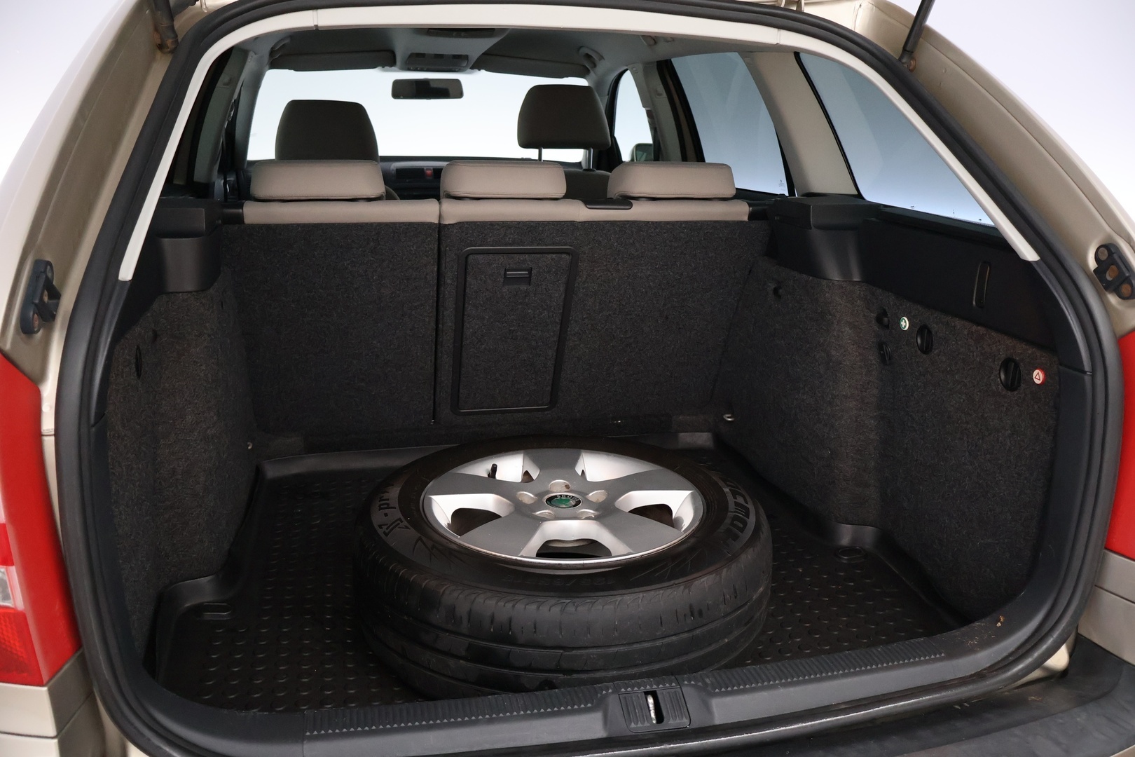 SKODA Octavia 2005