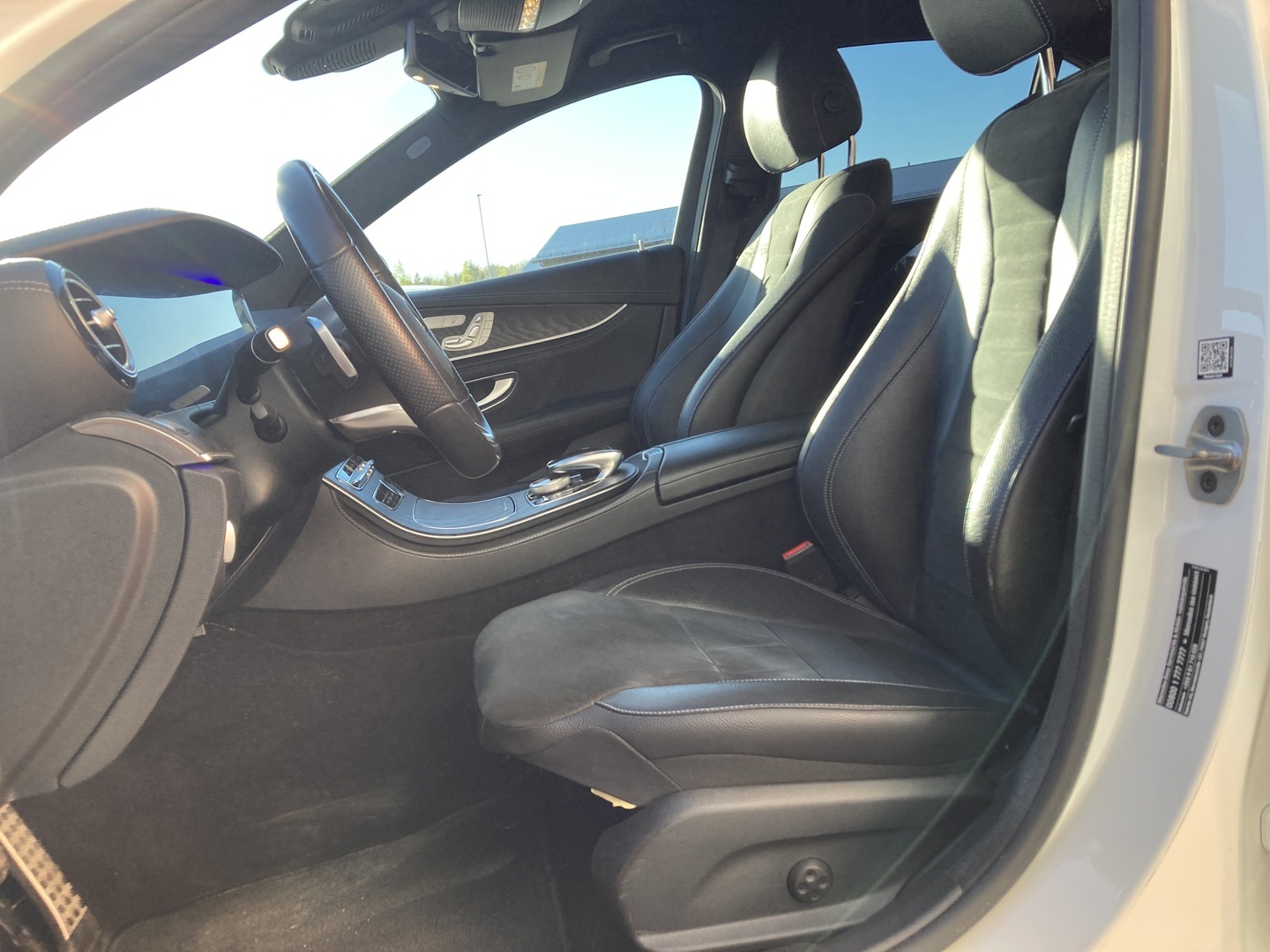 MERCEDES-BENZ E 2019
