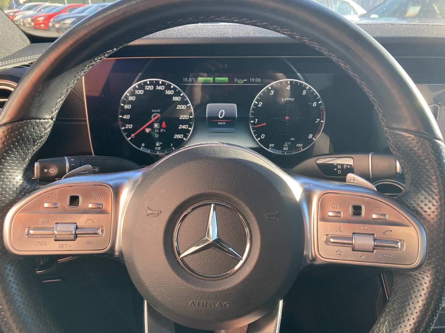 MERCEDES-BENZ E 2019