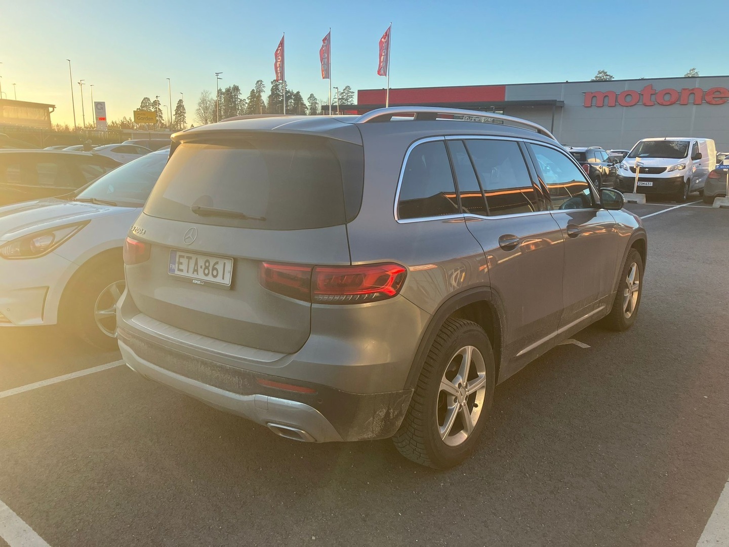 MERCEDES-BENZ GLB 2021