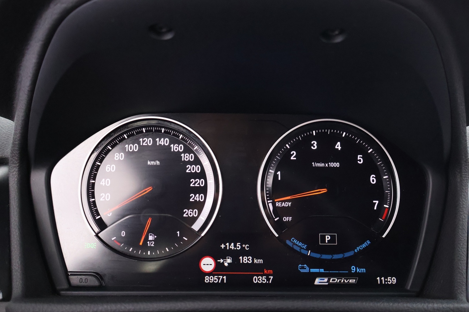 BMW 225 2019