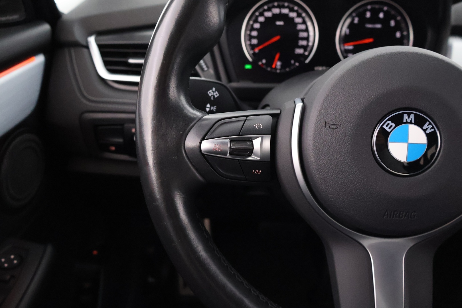 BMW 225 2019