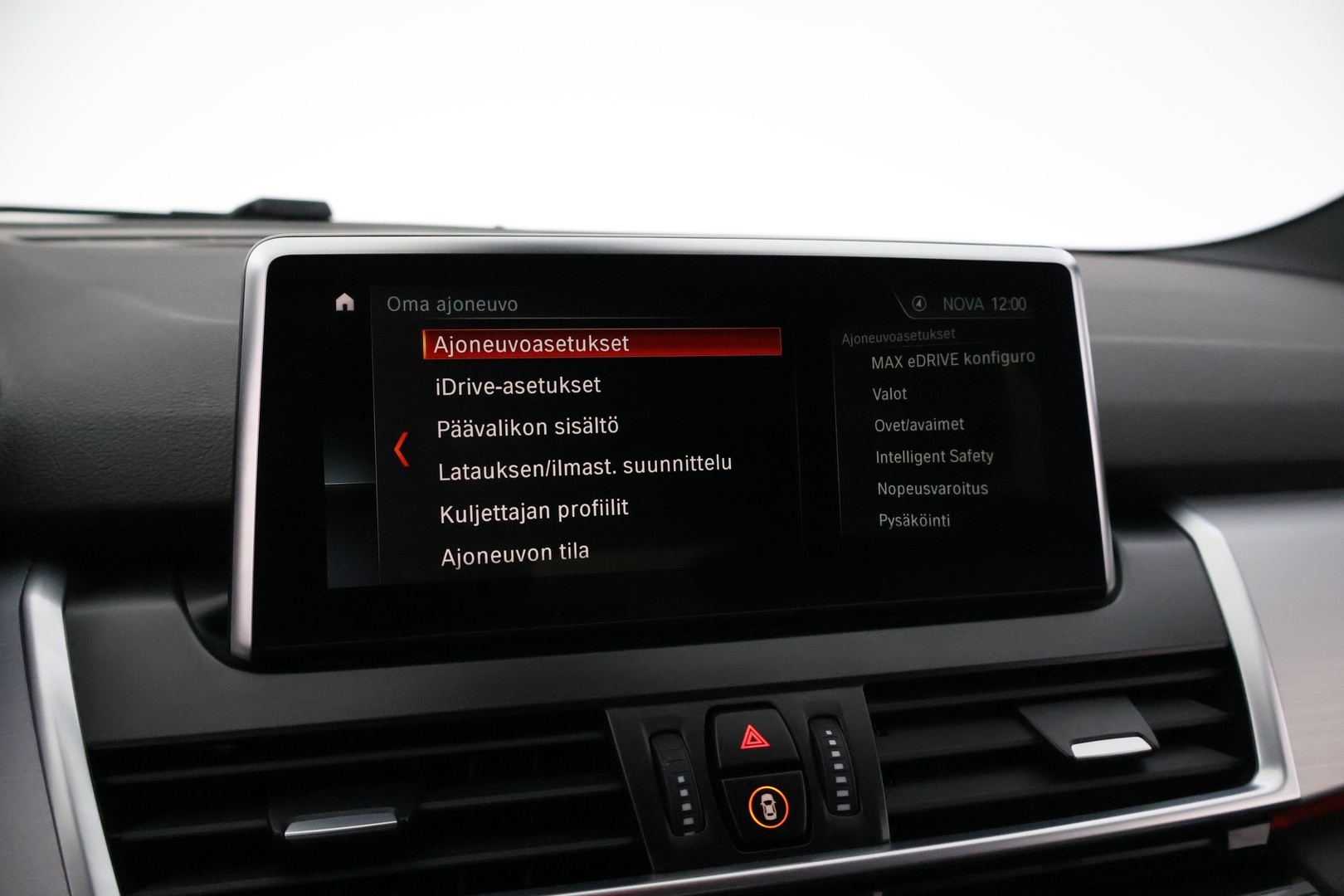 BMW 225 2019