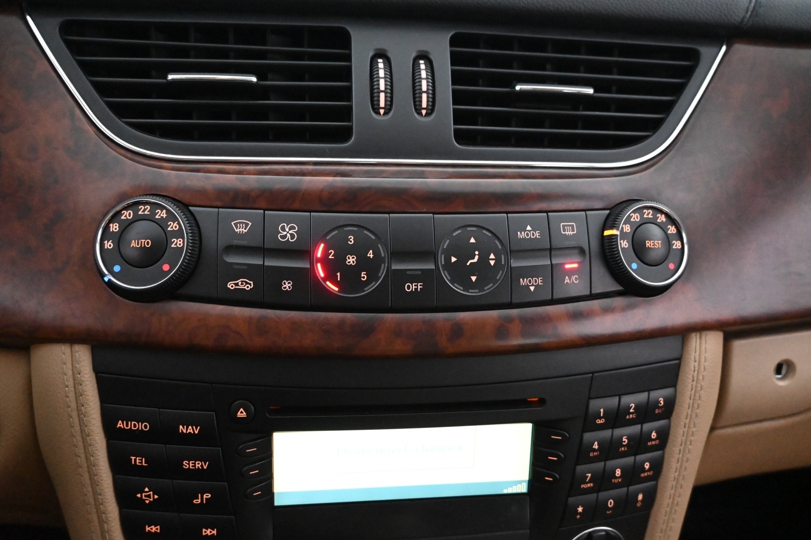 MERCEDES-BENZ CLS 2005