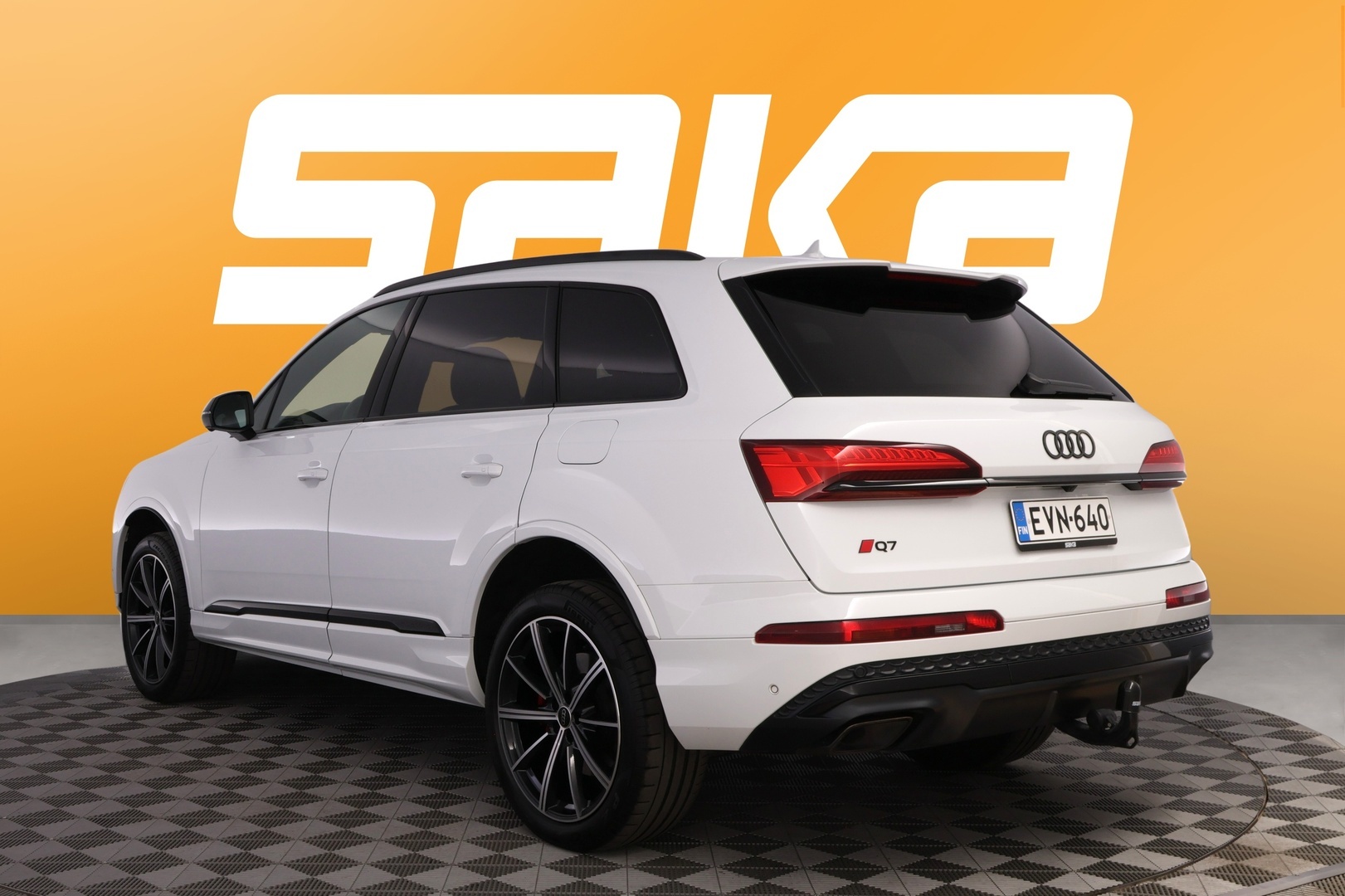 AUDI Q7 2025