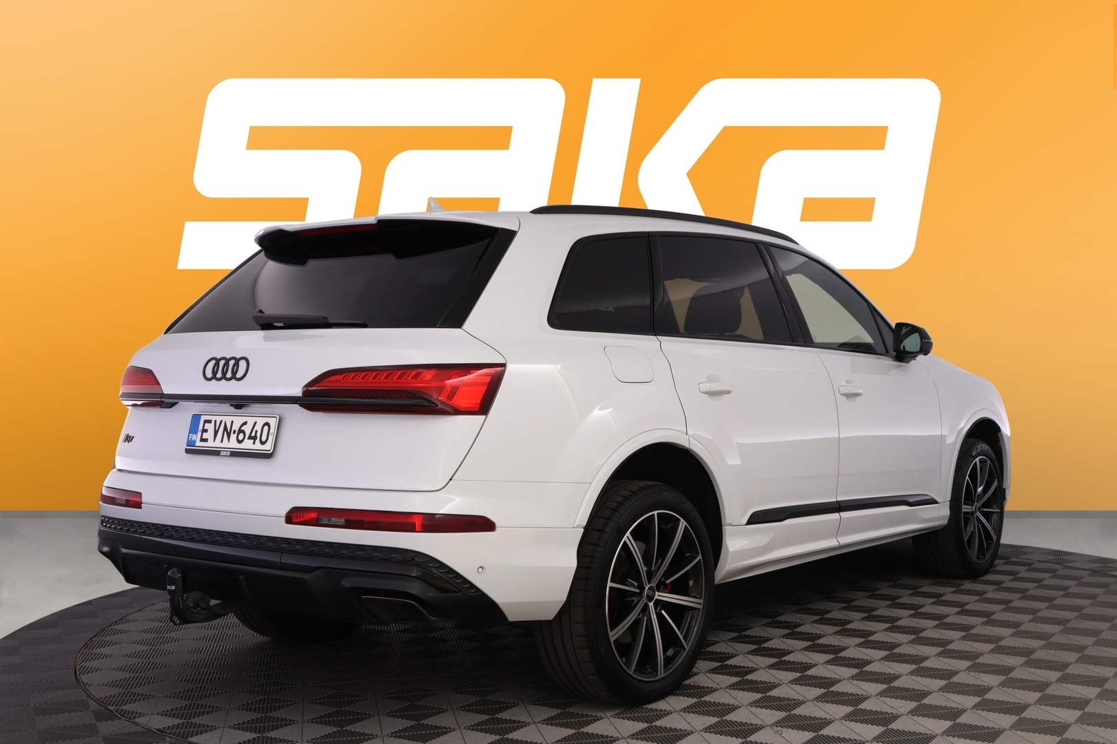 AUDI Q7 2025