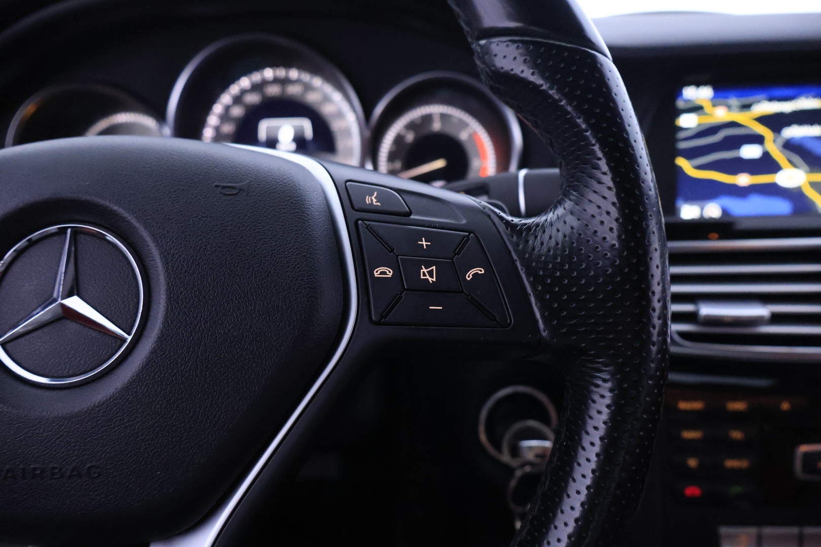 MERCEDES-BENZ CLS 2012