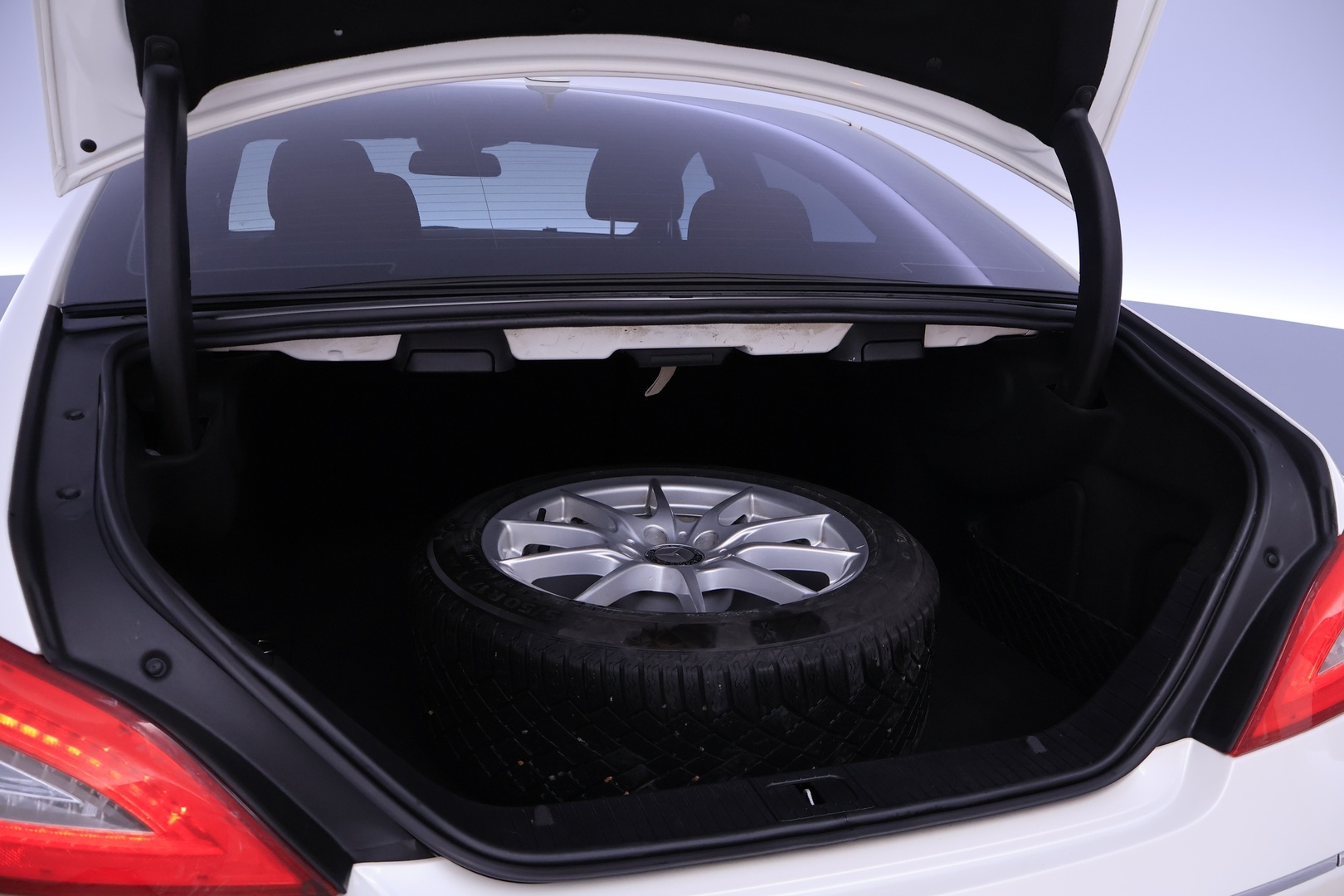 MERCEDES-BENZ CLS 2012