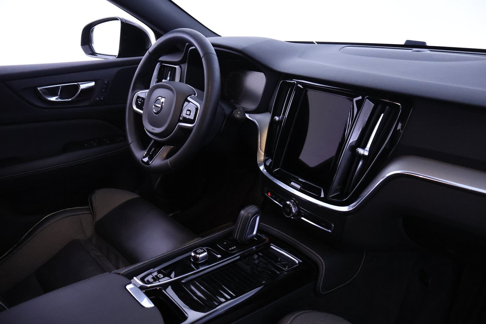 VOLVO V60 2022
