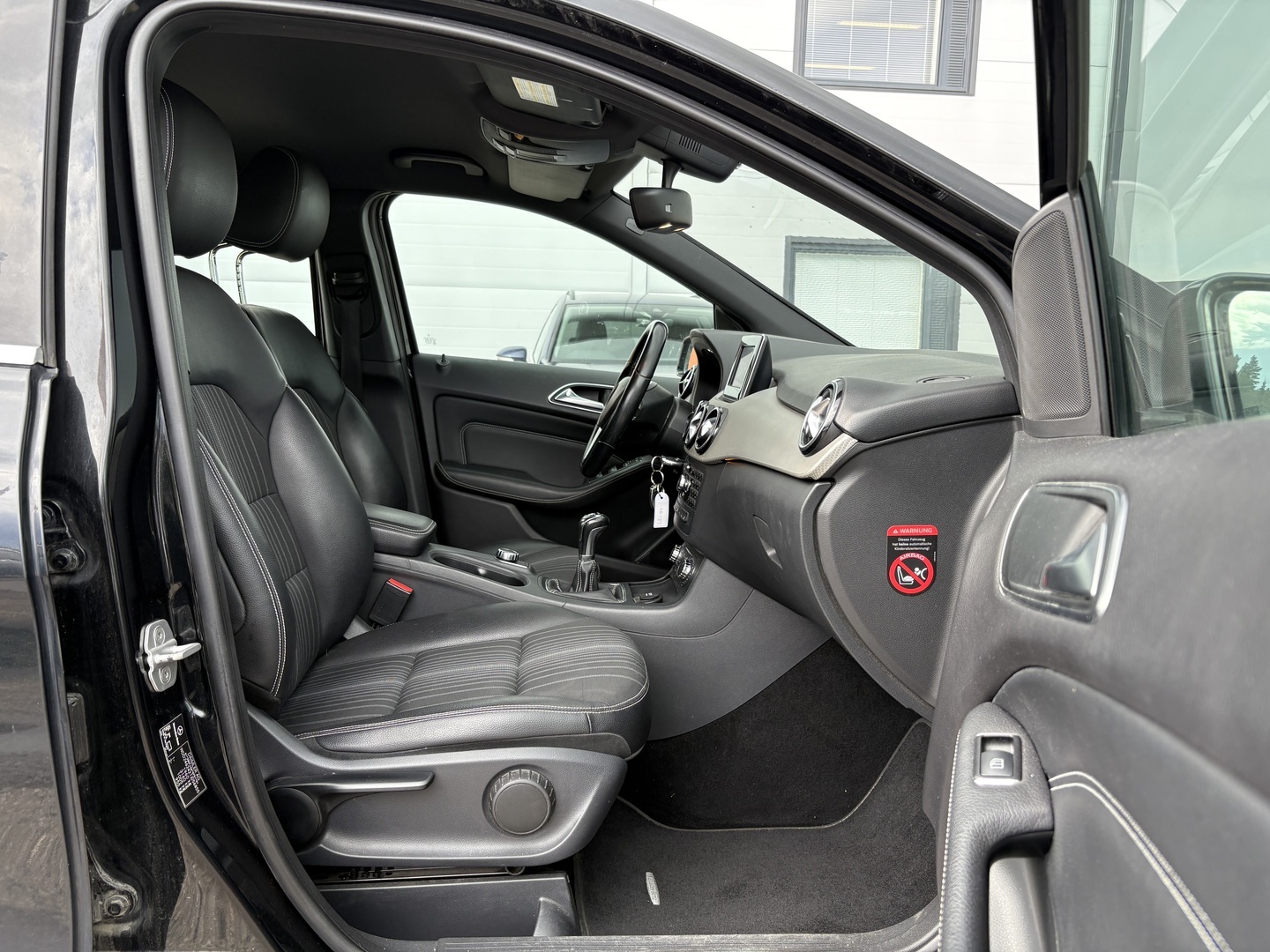 MERCEDES-BENZ B 2012