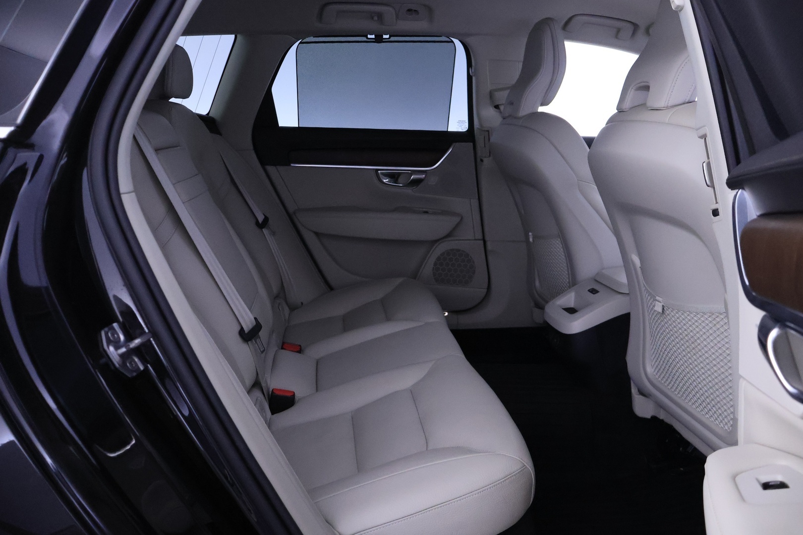 VOLVO V90 2021