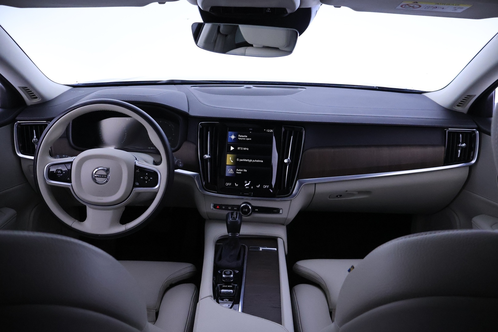 VOLVO V90 2021