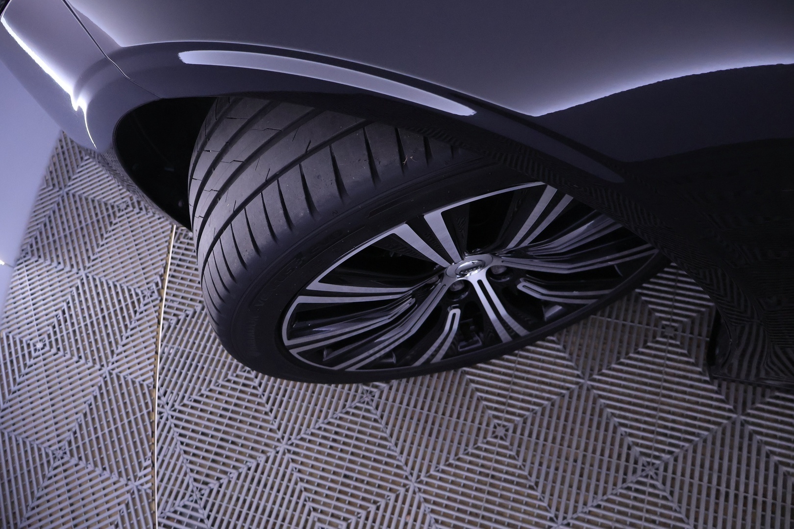 VOLVO V90 2021