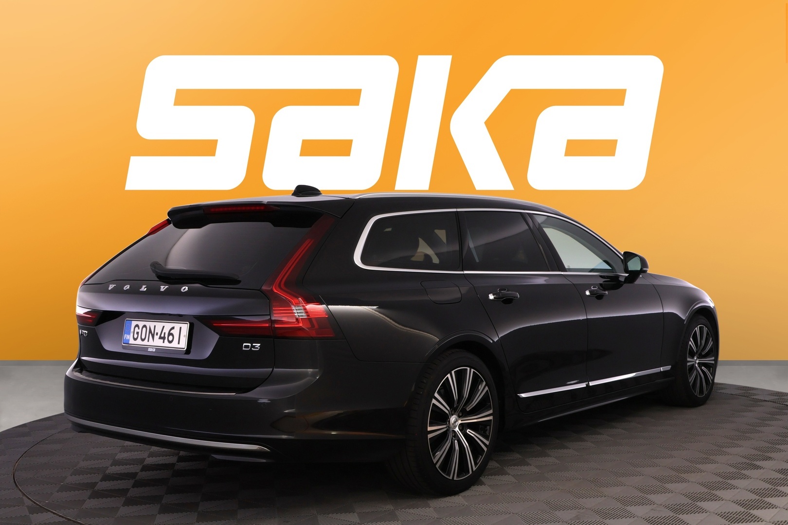 VOLVO V90 2021