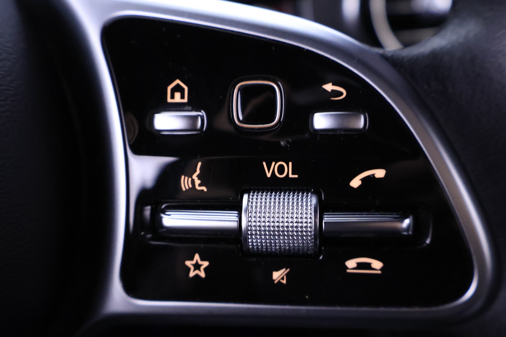 MERCEDES-BENZ GLC 2022