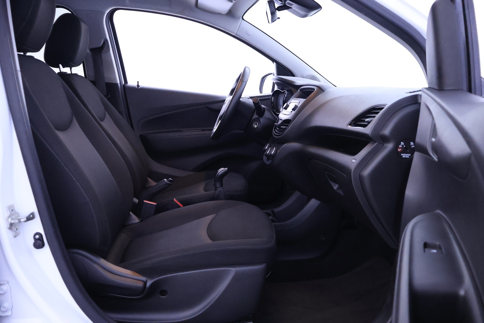 OPEL Karl 2016